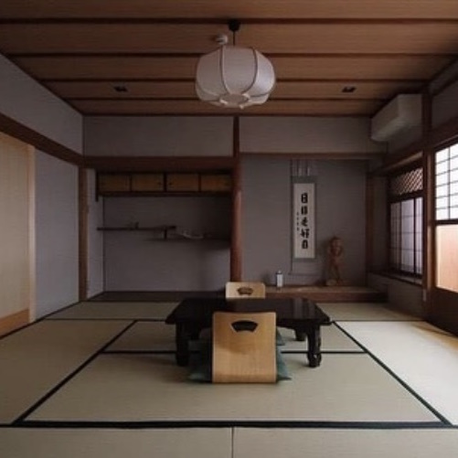 末　広